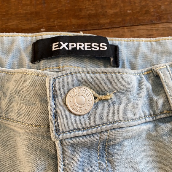 Jean Shorts - Picture 3 of 3